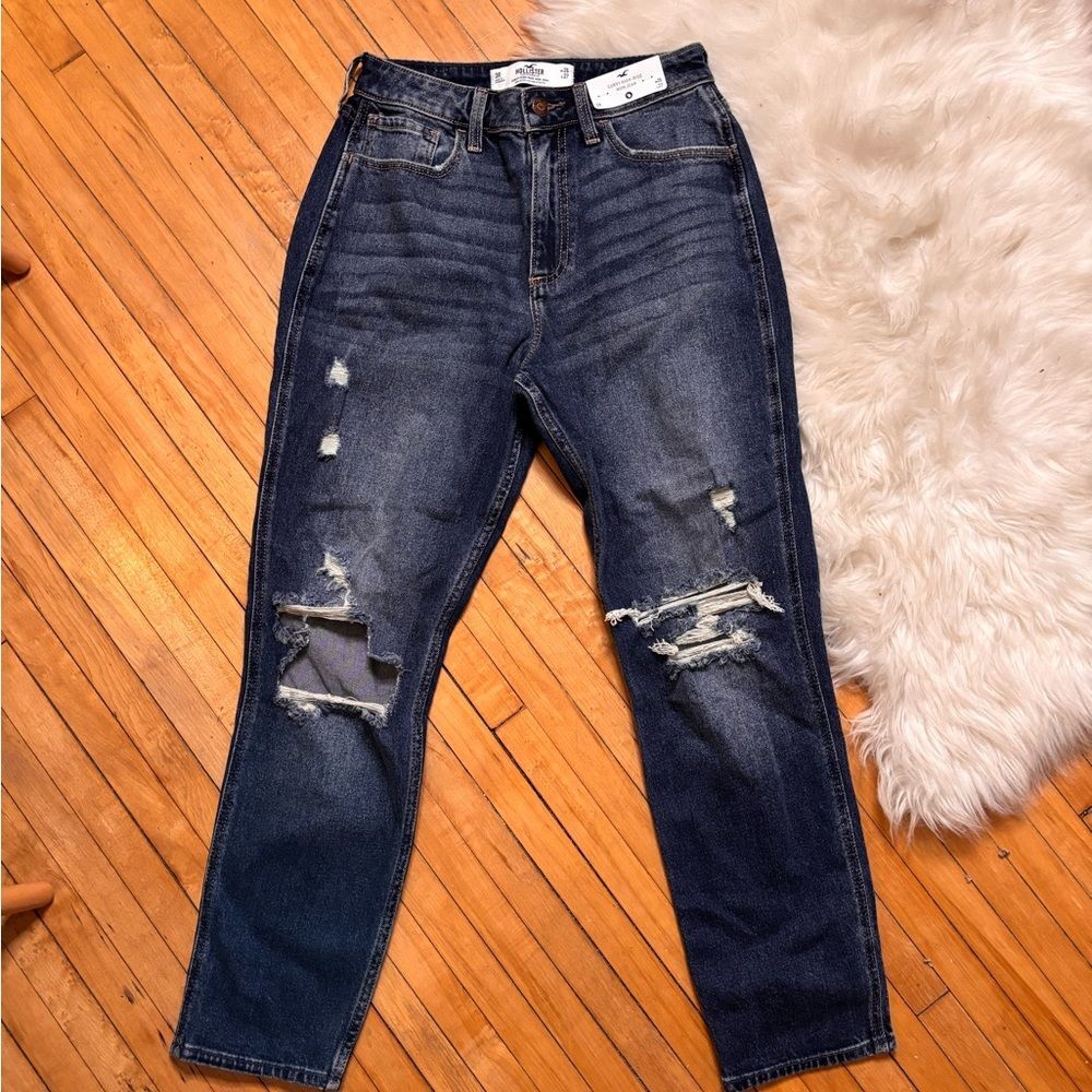 NEW Hollister Curvy High Rise Mom Jeans